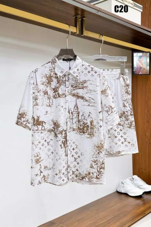 Picture of LV Shirt Pant Suits _SKULVM-3XL12yr38522831